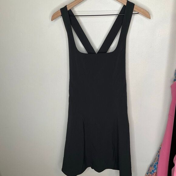 Outdoor Voices Criss Cross Dress - Picture 3 of 6